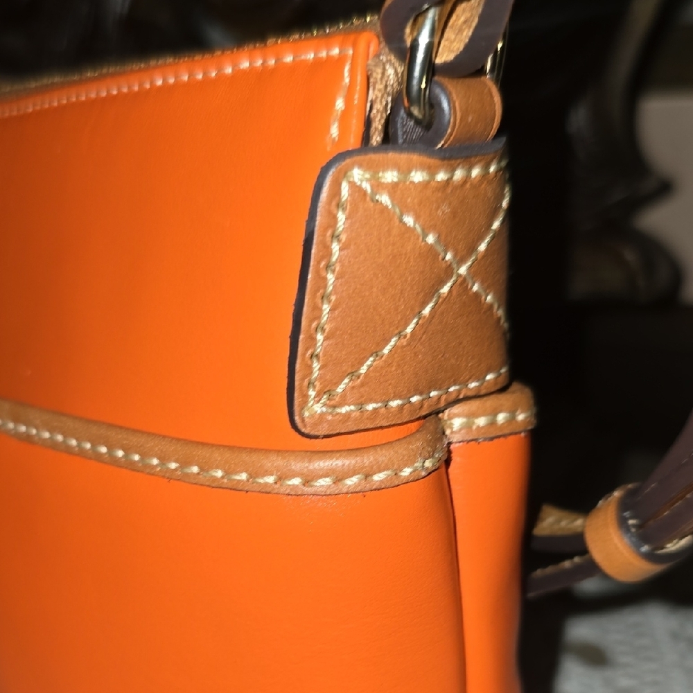 Dooney & Bourke Orange Leather Small Crossbody with Contrast Trim - Picture 4 of 11